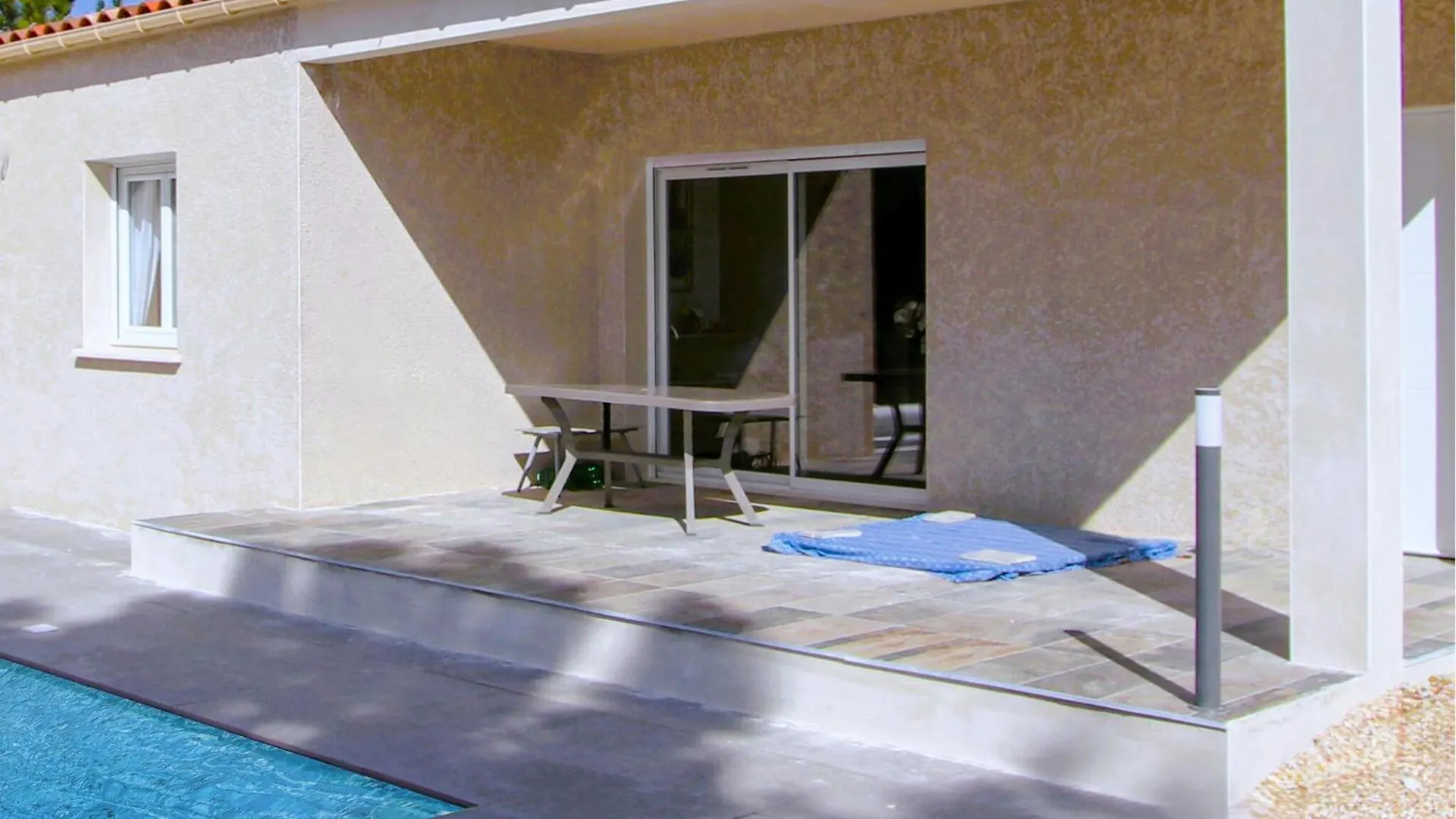 3 Bedroom Beautiful Home In Salavas France
